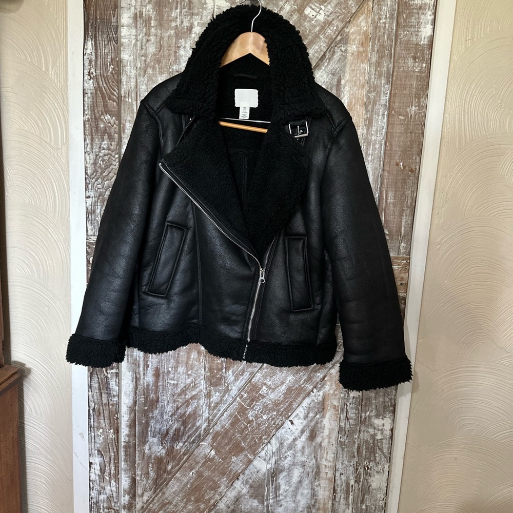 Women's H&M Black Shearling Jacket size M - Picture 10 of 15